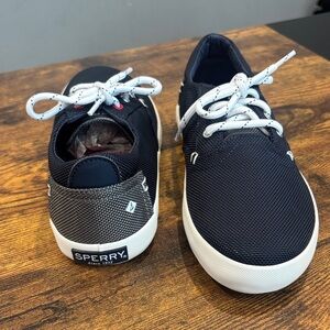 Sperry Navy Knit Lace-Up Sneakers with White Laces. New.Never worn.Size 2 boys.